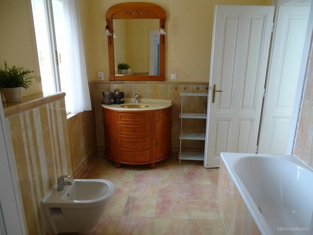 Prenájom štýlového 3-izb. bytu, Palisády, Staré Mesto - 11