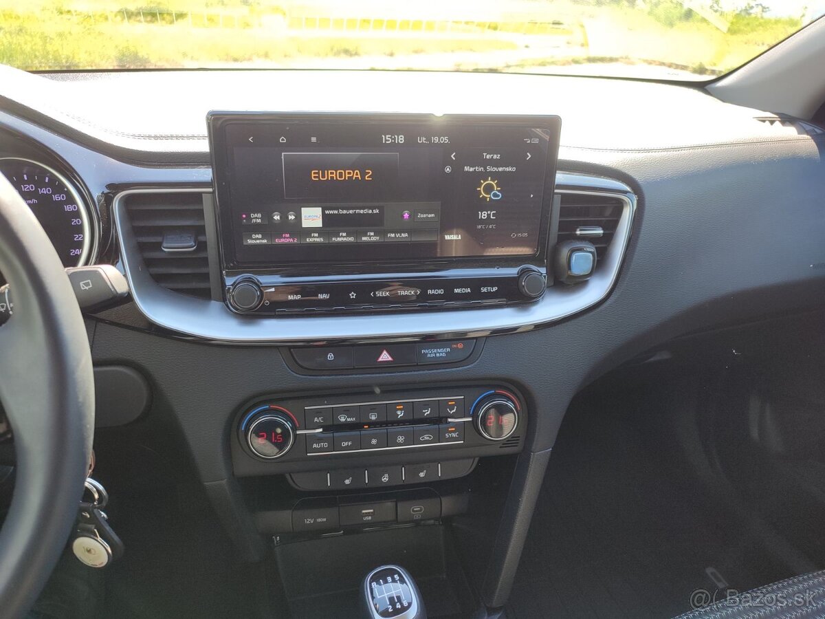 Kia Ceed 2025 Gold – čiern - 11