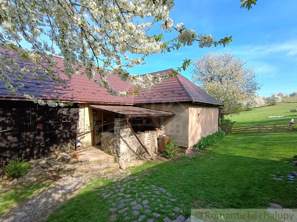 SKVELÁ CENA Exkluzívne - Dom/ chalupa na samote v objatí - 11