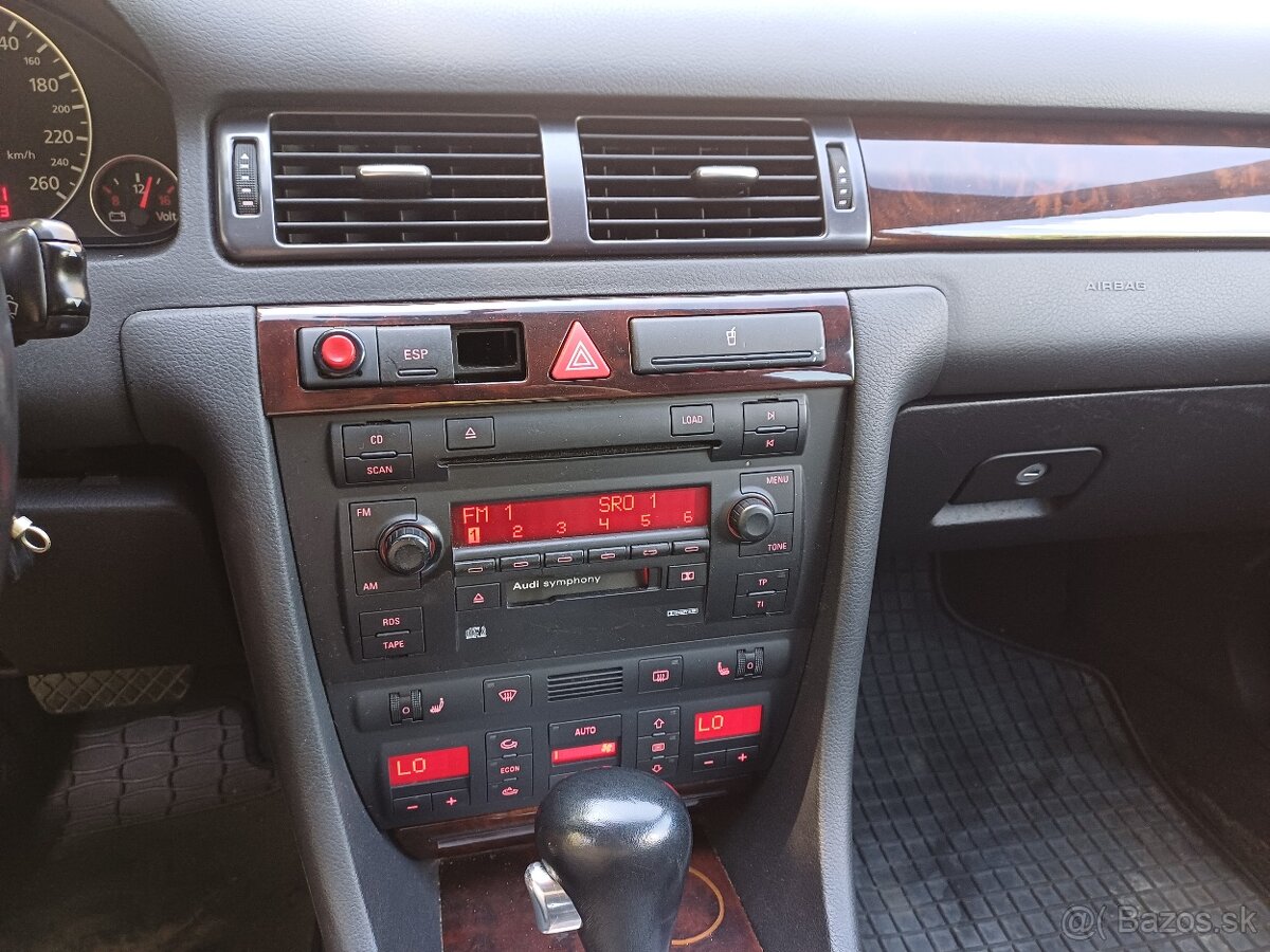 AUDI A6 C5 2.4 - 11