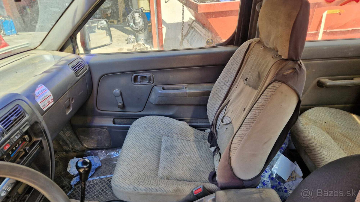 Nissan Navara Pick Up 2,5TD 76kw - 11