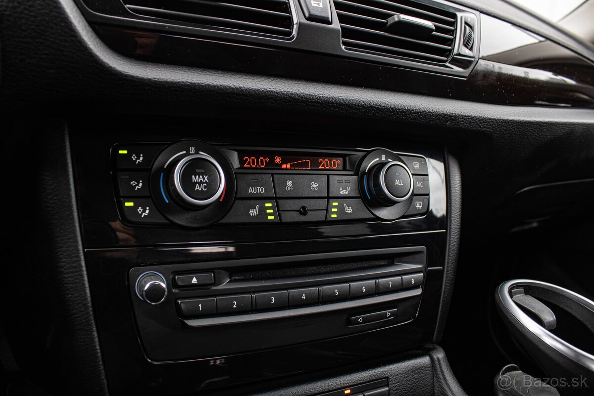 BMW X1 xDrive 20d A/T xLine - 11