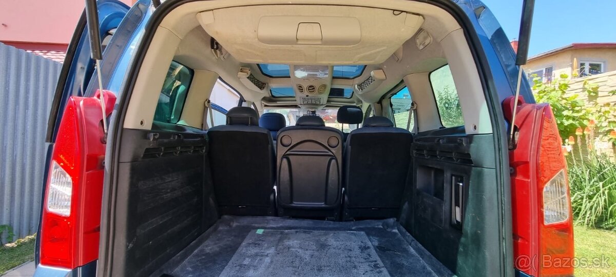 Citroen Berlingo 1,6hdi 2011 82kw panoramatická strecha - 11