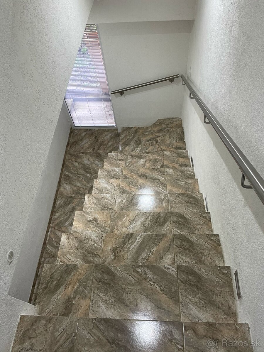 VÝHODNE Rodinný dom po rekonštrukcii Stránske Zilina - 11