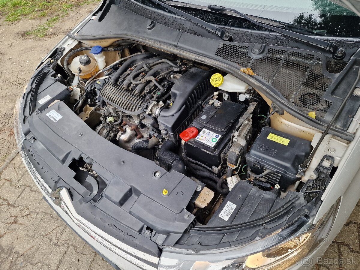 Citroen C-Elysée 1.2 PureTech 83k M5 (benzín) kup. SR - 11