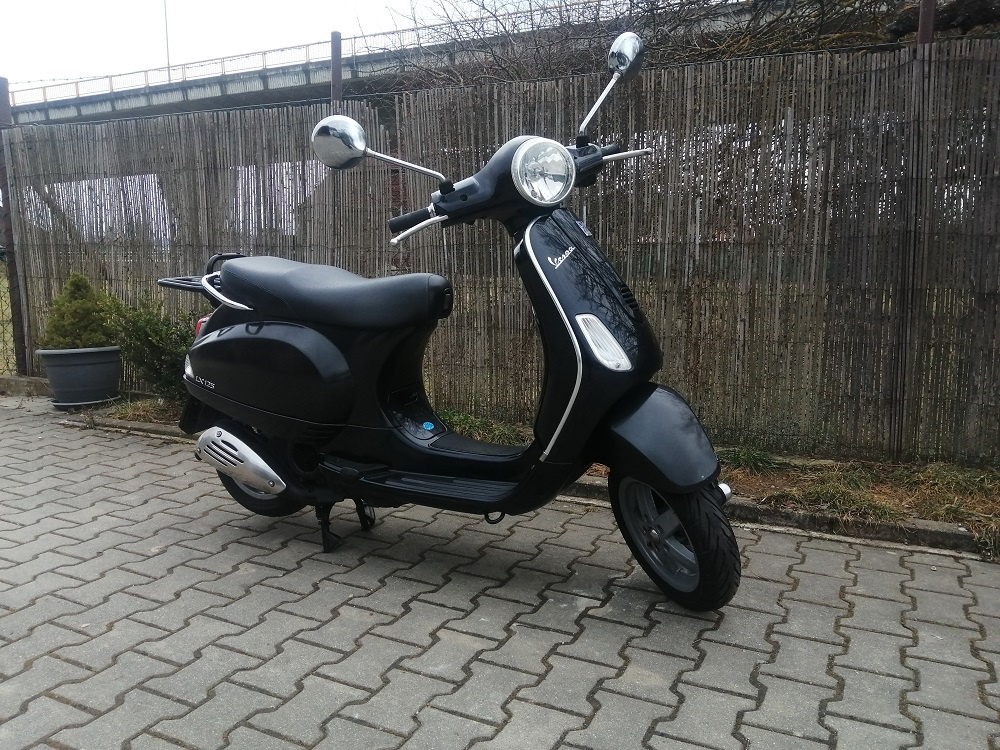 Piaggio Vespa LX 125 - 11