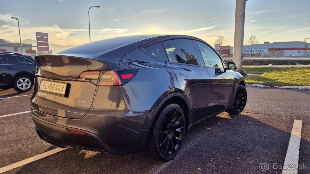 Tesla Model Y Long Range Dual Motor – 09/2021, TOP STAV - 11
