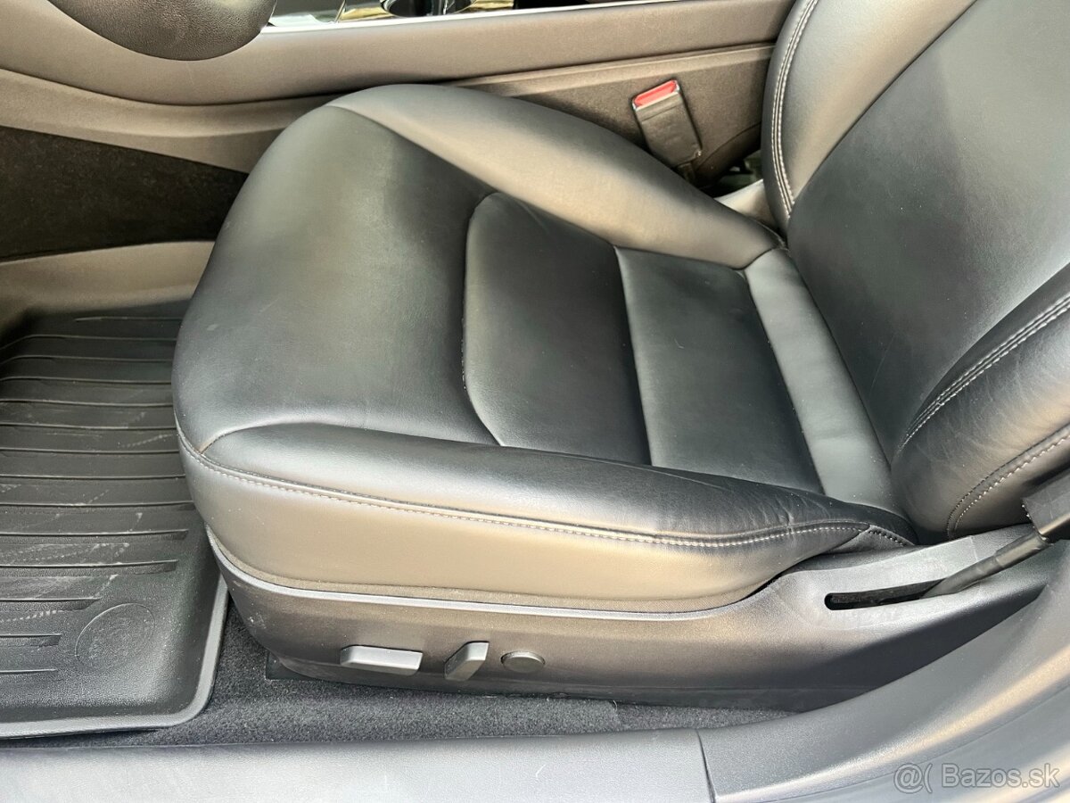 Tesla model 3 SR+ - 11