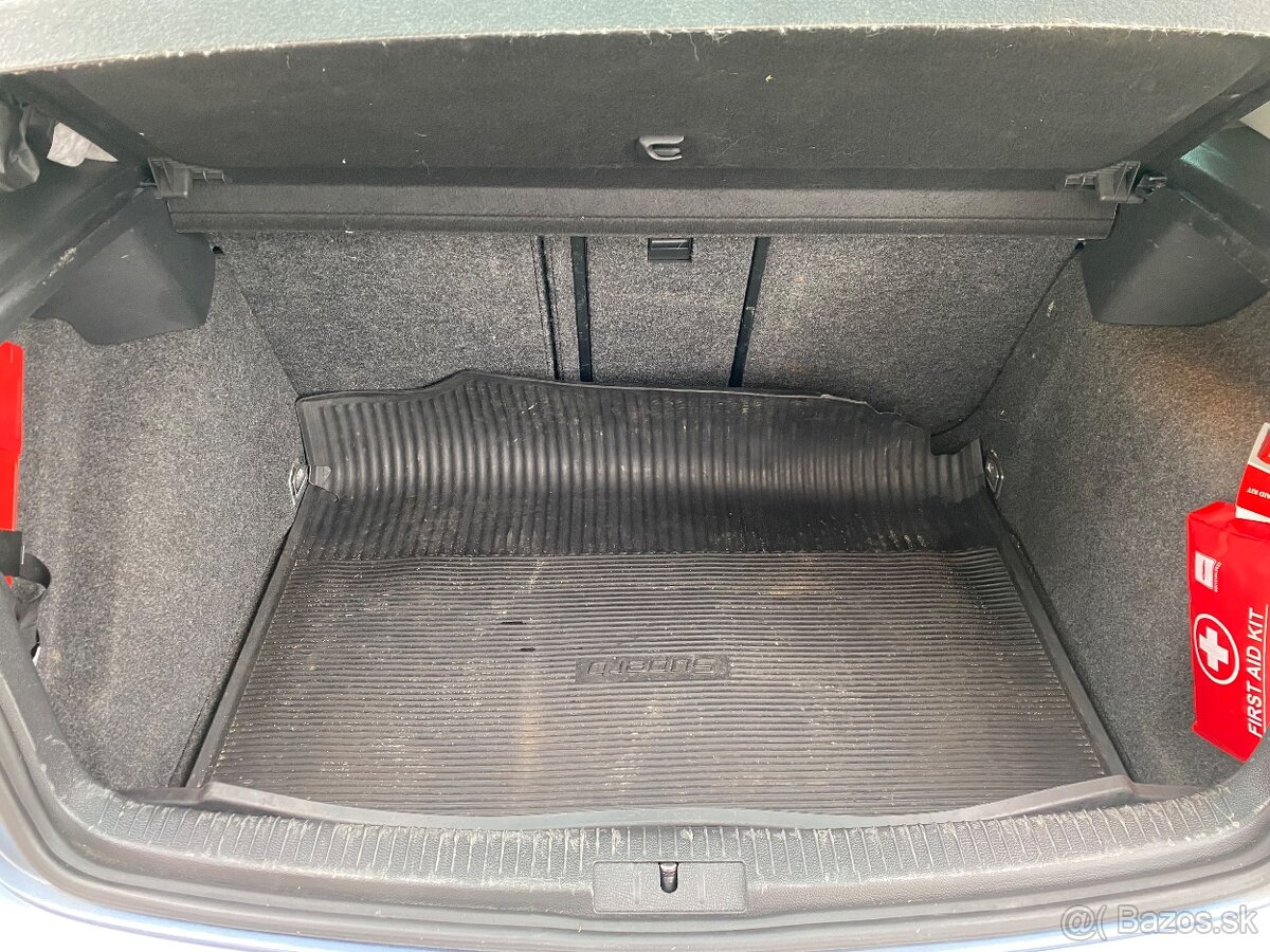 VW Golf 6 gen. 1,6 benzín 75kw - 11