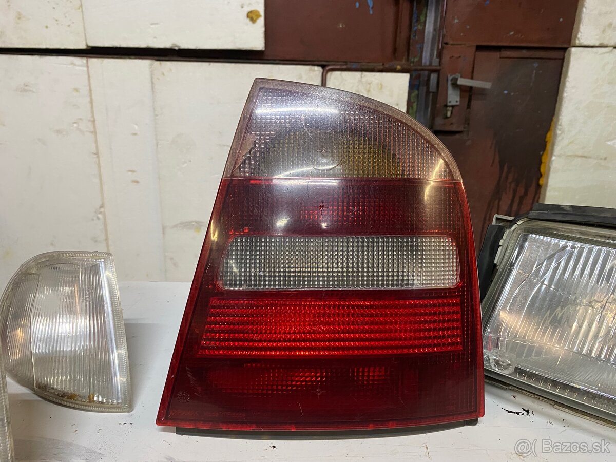 Škoda Octavia 1 svetlá - 11