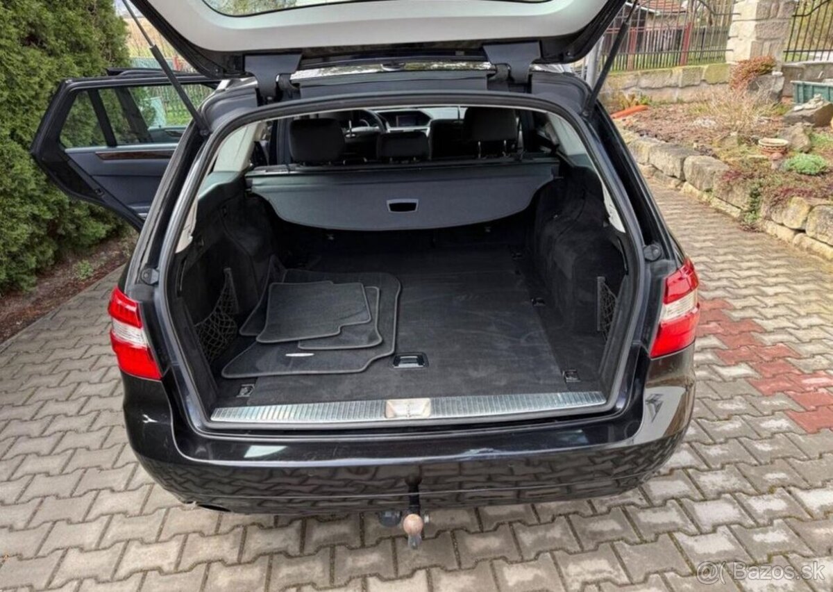 Mercedes-Benz Třídy E E 200/ 1,8i , Tažné , combi benzín - 11