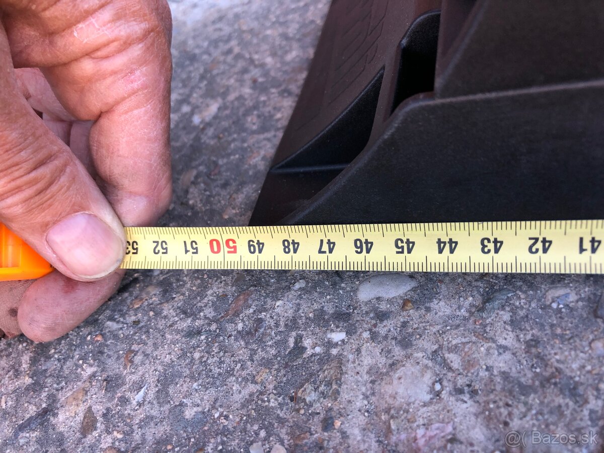 Vyrovnávacie kliny pod karavan - 11