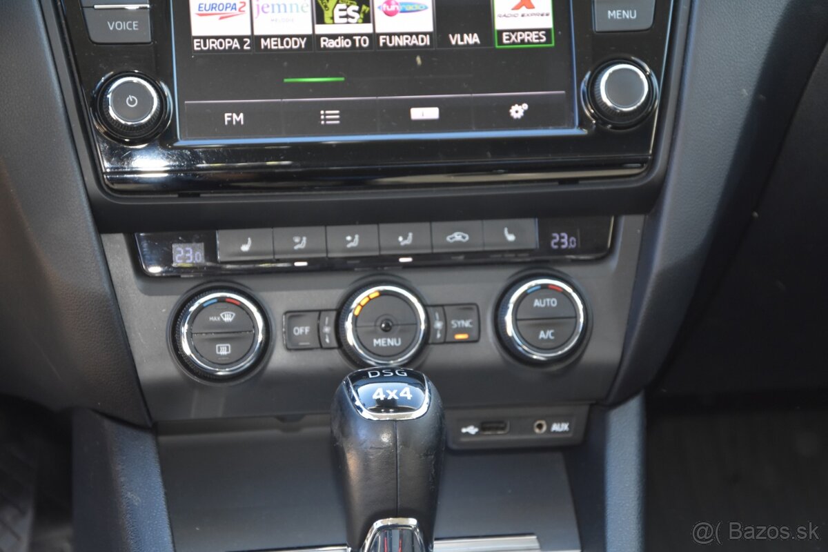 Škoda Octavia Combi 2.0 TDI Business 4x4 DSG - 11