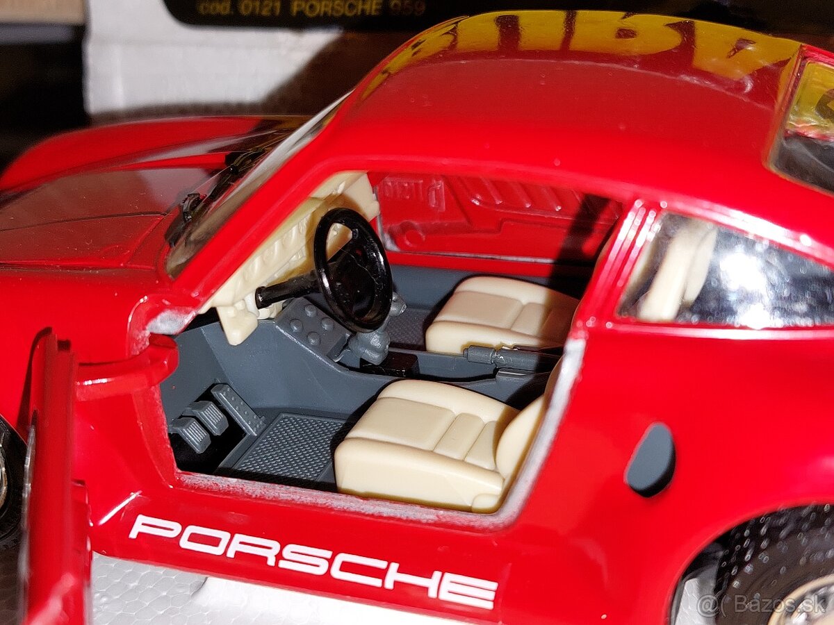 1:24 Porsche 959 - 11