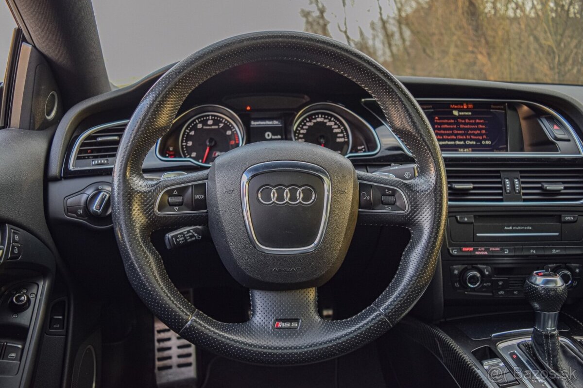 Audi RS5 V8 quattro - 11