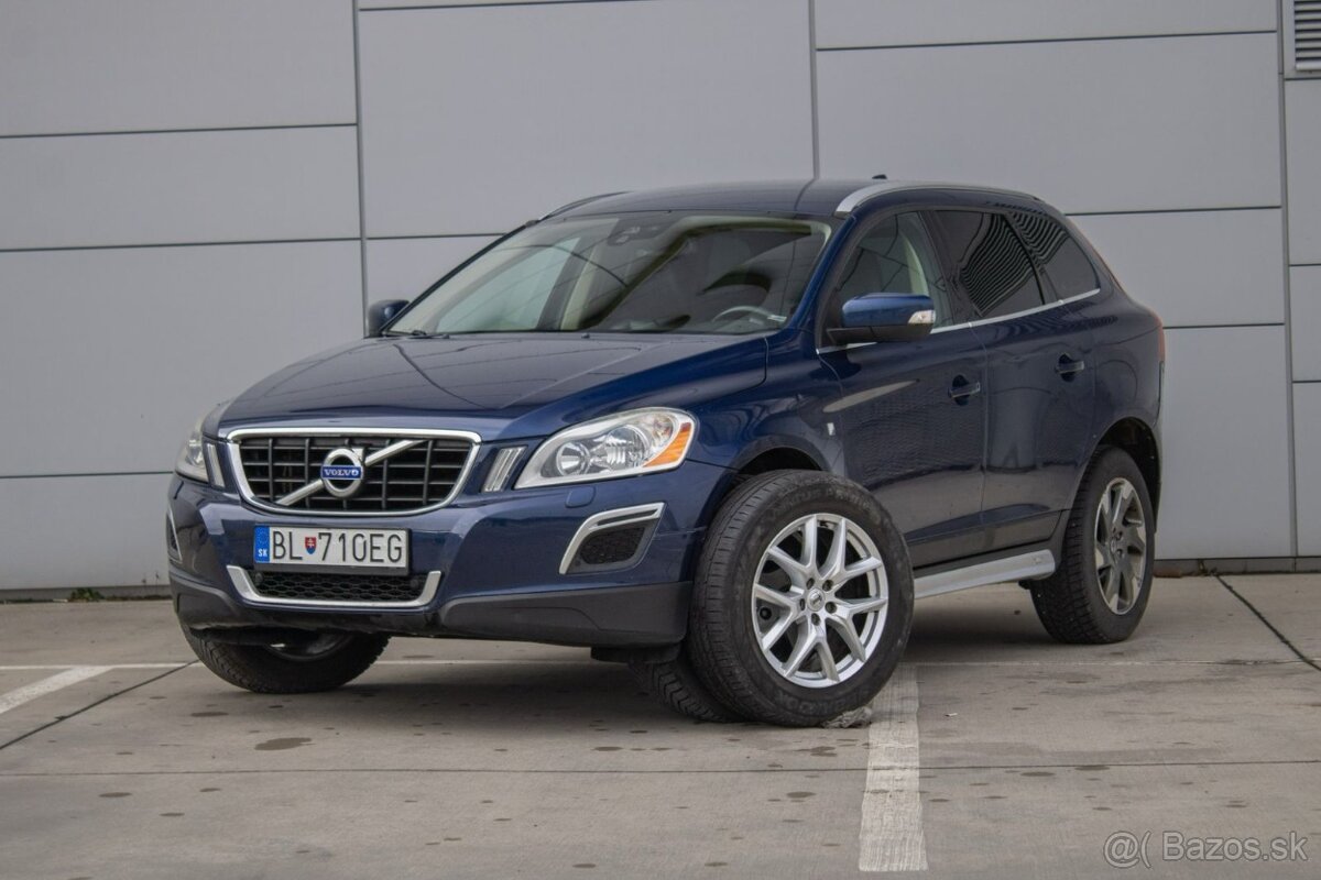 Volvo XC60 D5 AWD Momentum 4X4 - 11