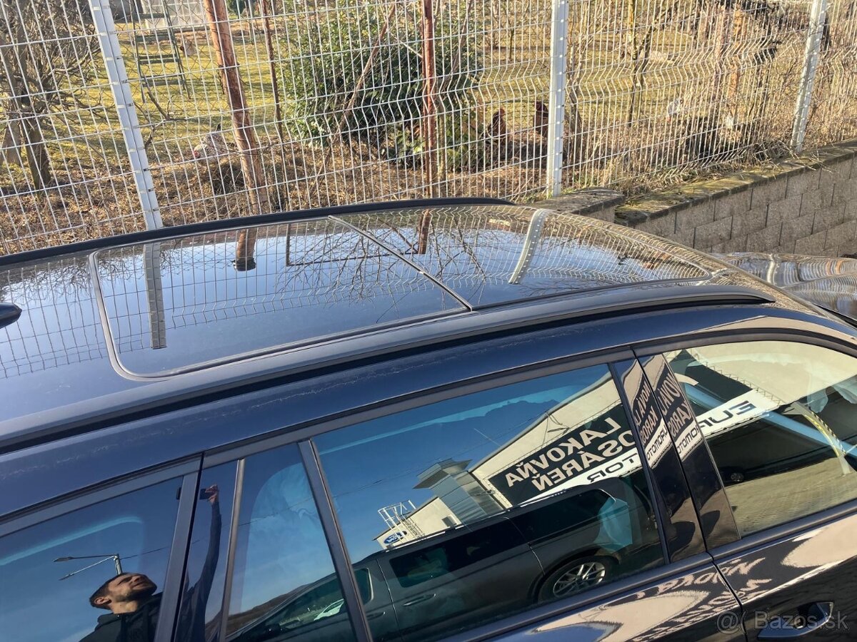 Škoda Octavia Combi 2.0tdi - 11