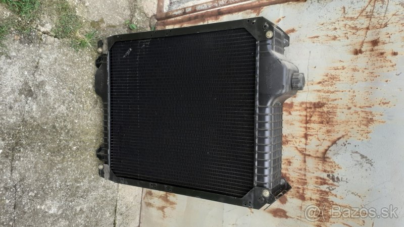 CHLADIČ- CASE IH-NEW HOLLAND - 11