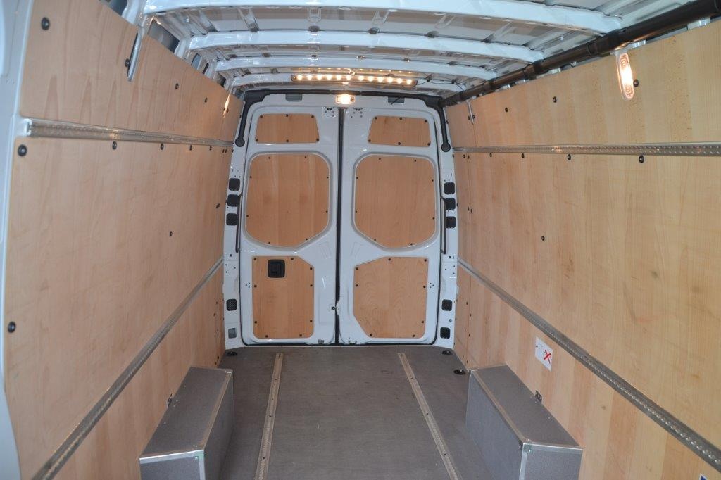 Mercedes-Benz Sprinter 317 CDi XL Facelift , výbava, TOP - 11