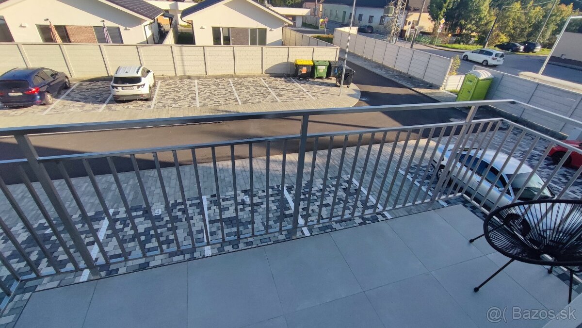 Prenajmem garsónku s balkónom a parkovacím miestom - 11