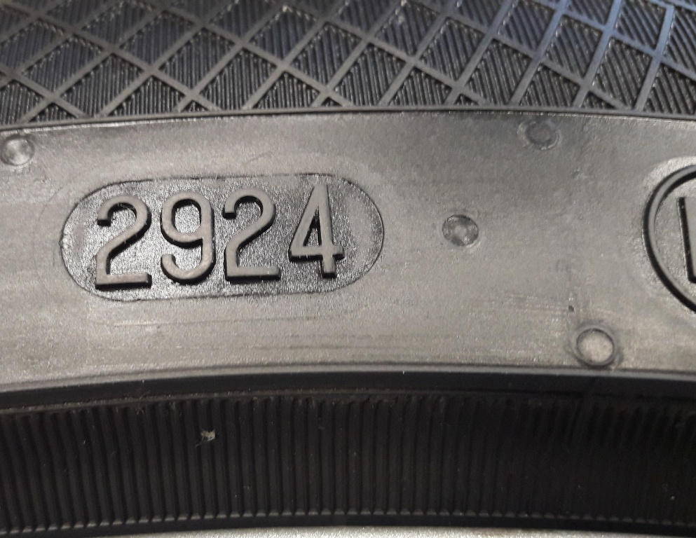 BMW 5 F10 18" Zimná sada - 11