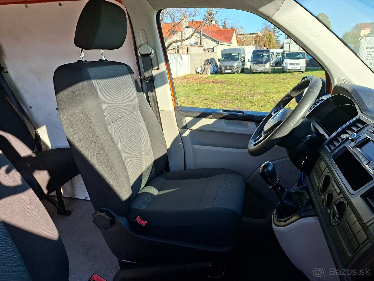 Volkswagen T6 Transporter 2,0TDI - 5 miest -2016 - 11