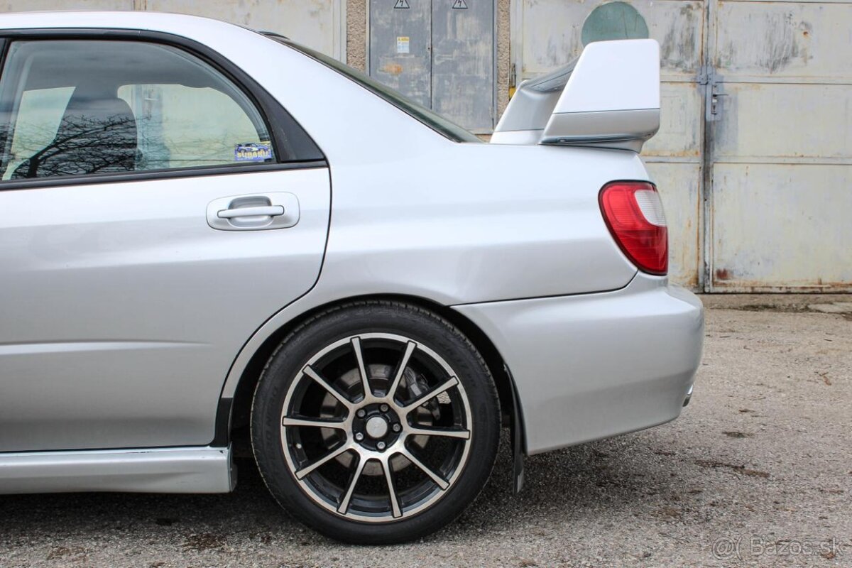 Subaru Impreza 2.0 WRX - 11