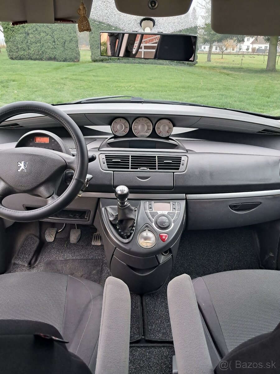 Peugeot 807 7 miestny 2.2L 94kw - 11
