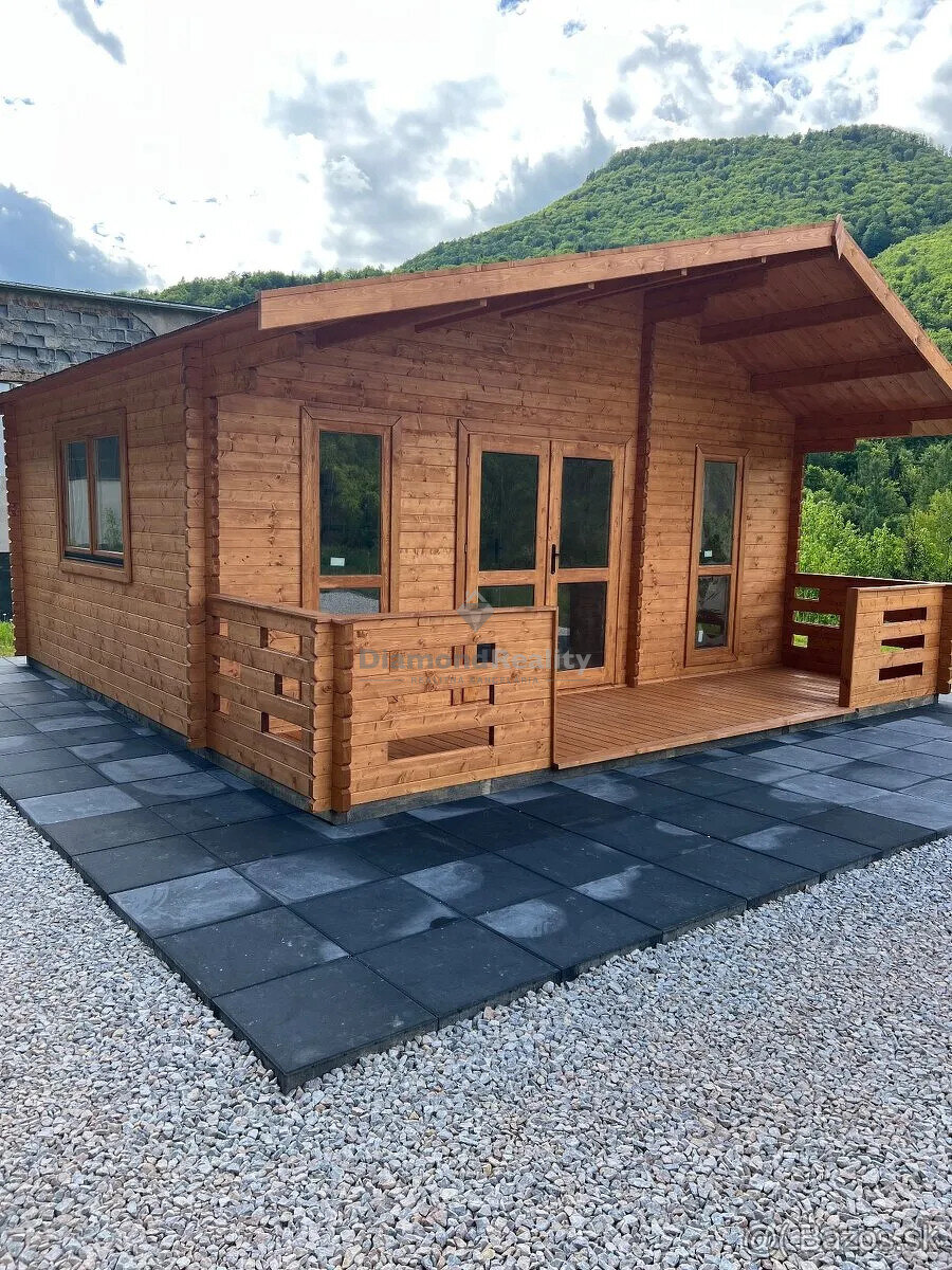 Zrub s pozemkom v Slovinkách, lesy, v zime sneh - 11