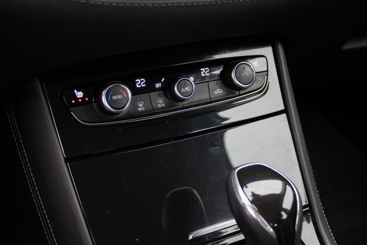 Opel Grandland X 1.6 CDTi 88kW - 11