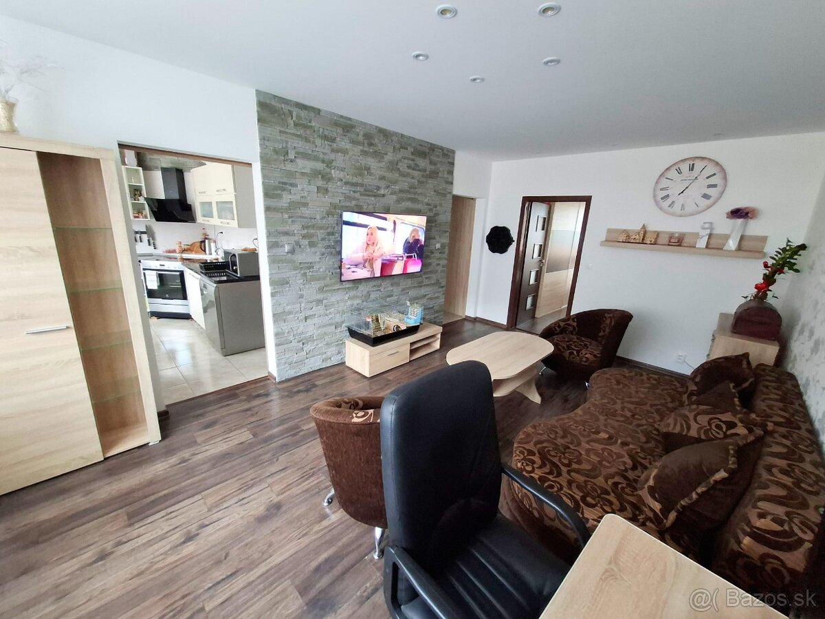 Predám 3 izbový byt - 11