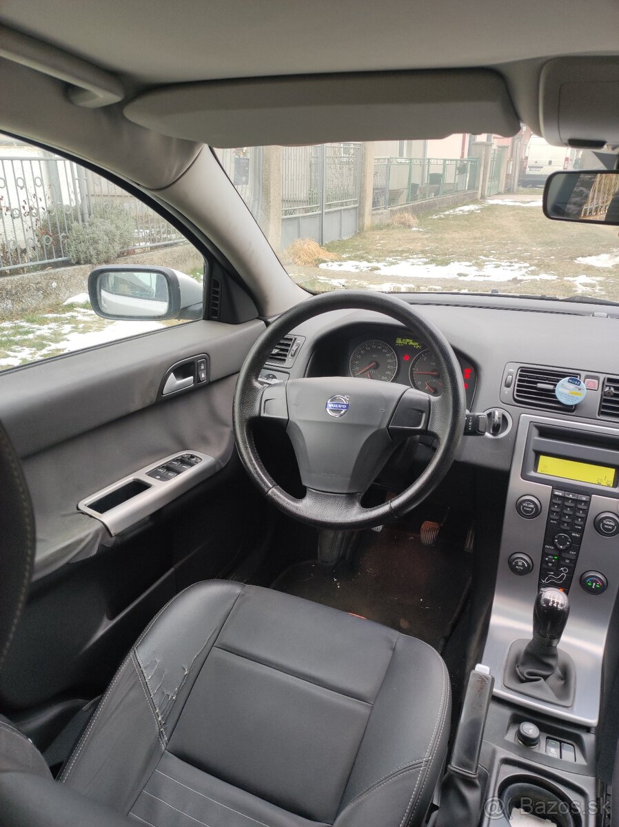 Volvo s40 2.0L diesel - 11