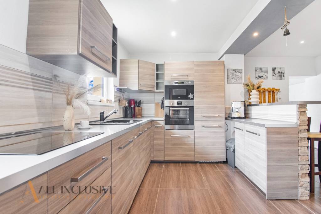 ALL INCLUSIVE | NA PREDAJ 4-IZBOVÝ RD NA 16-ÁROVOM POZEMKU, - 11