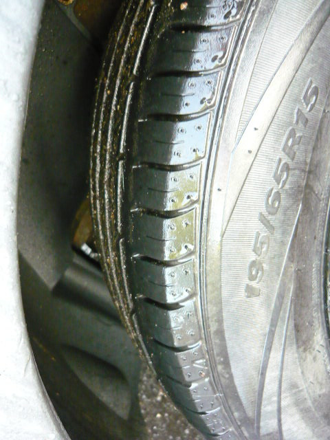 FORD TOURNEO CONNECT 1.8 TDCI 5 MÍST - 11