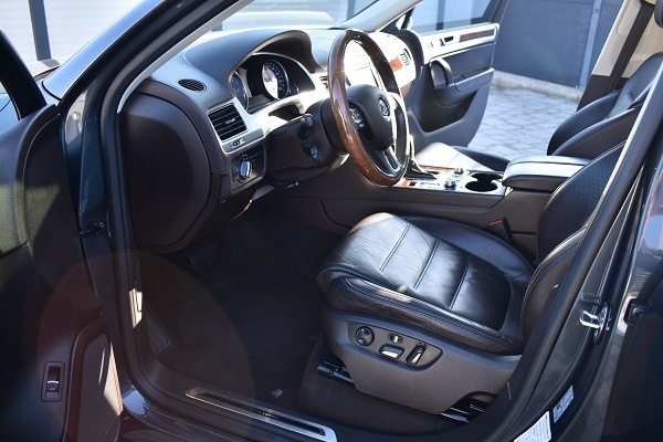 Predám VW Touareg 3.0 - 11