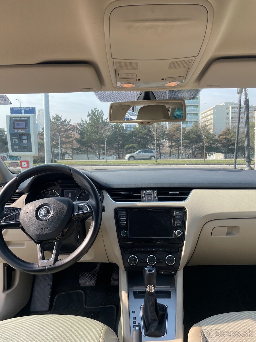 Škoda Octavia Elegance 2.0 tdi - 11