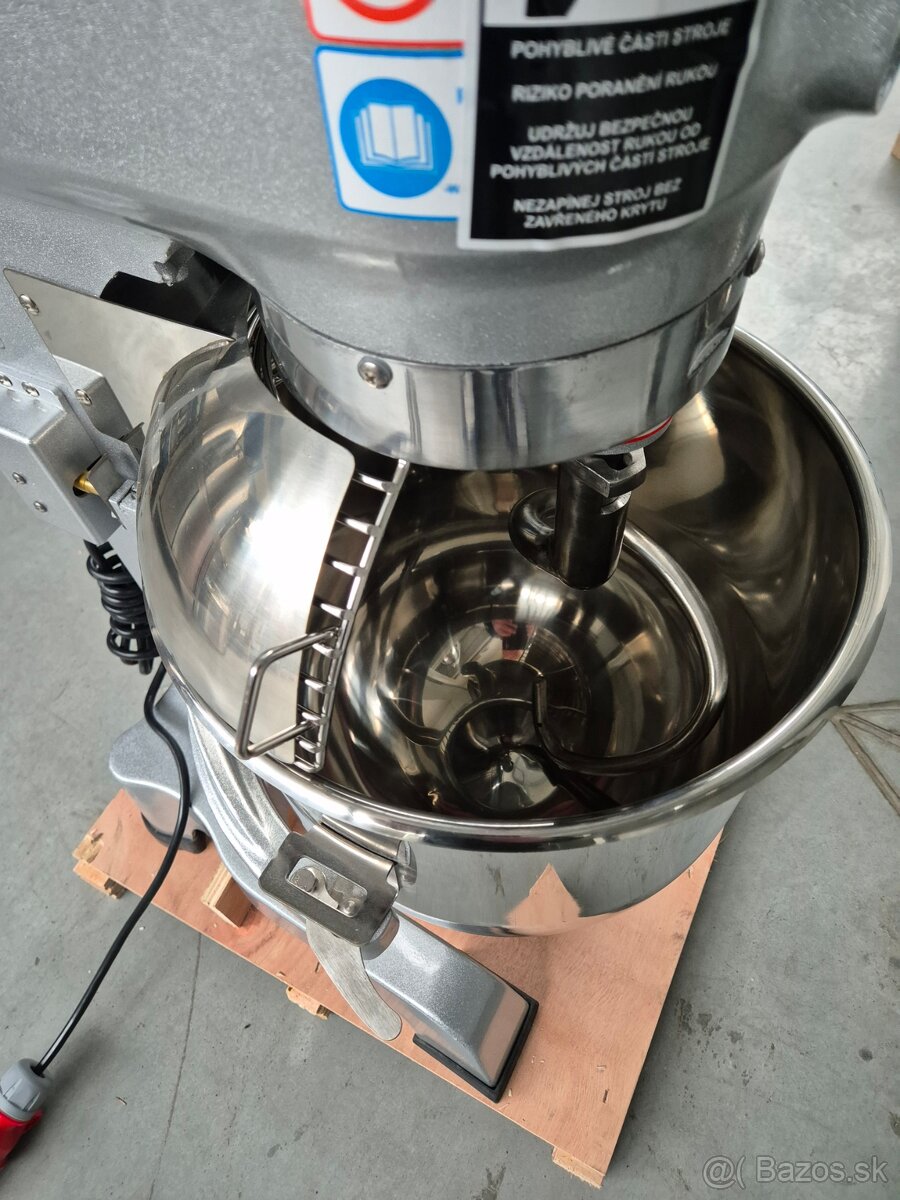 KUCHYŇSKKÝ ROBOT 20L ŠLAHAČ MIESIČ CESTA - 11