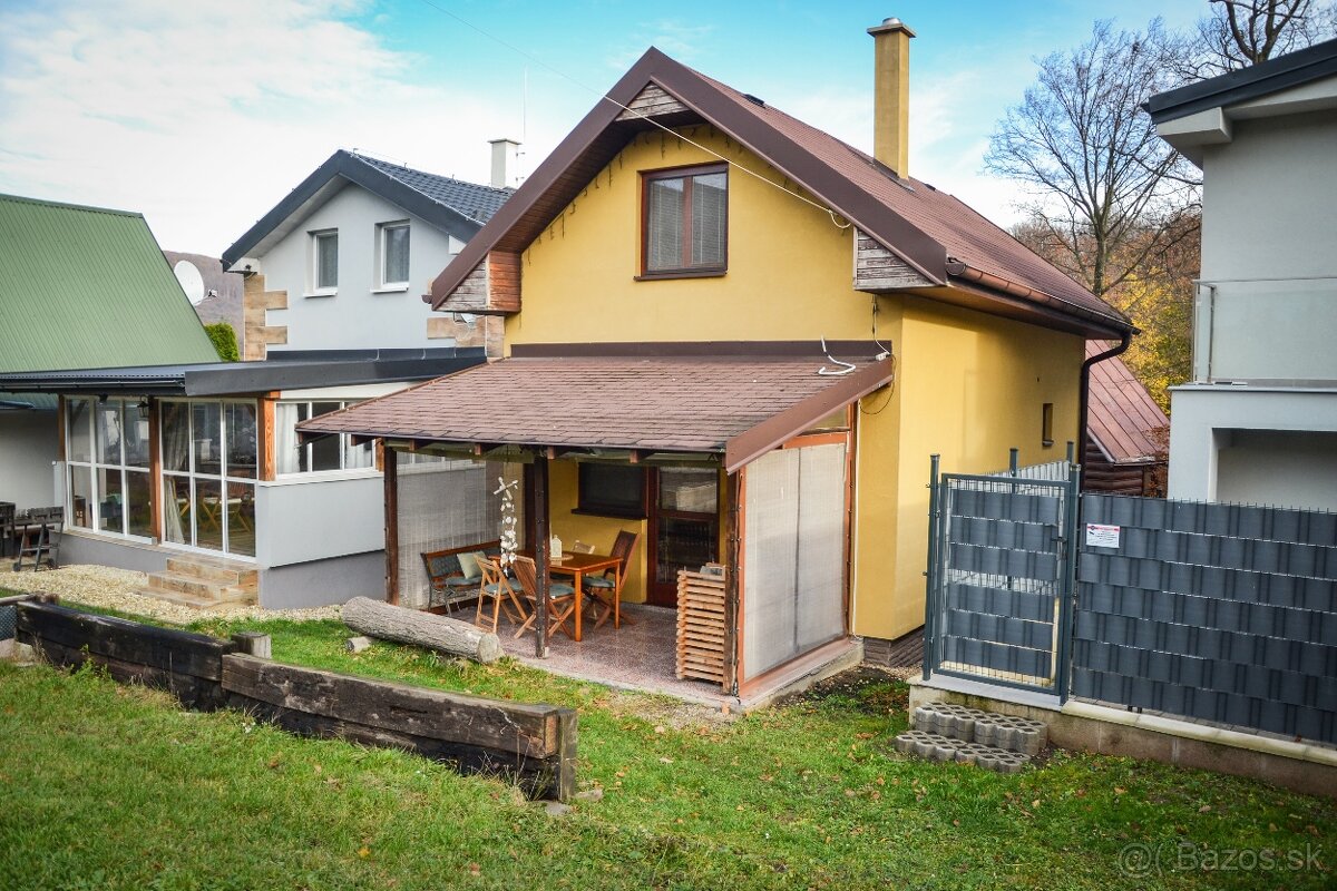 Chata + stavebné pozemky pri Vinianskom jazere, obec Vinné. - 11