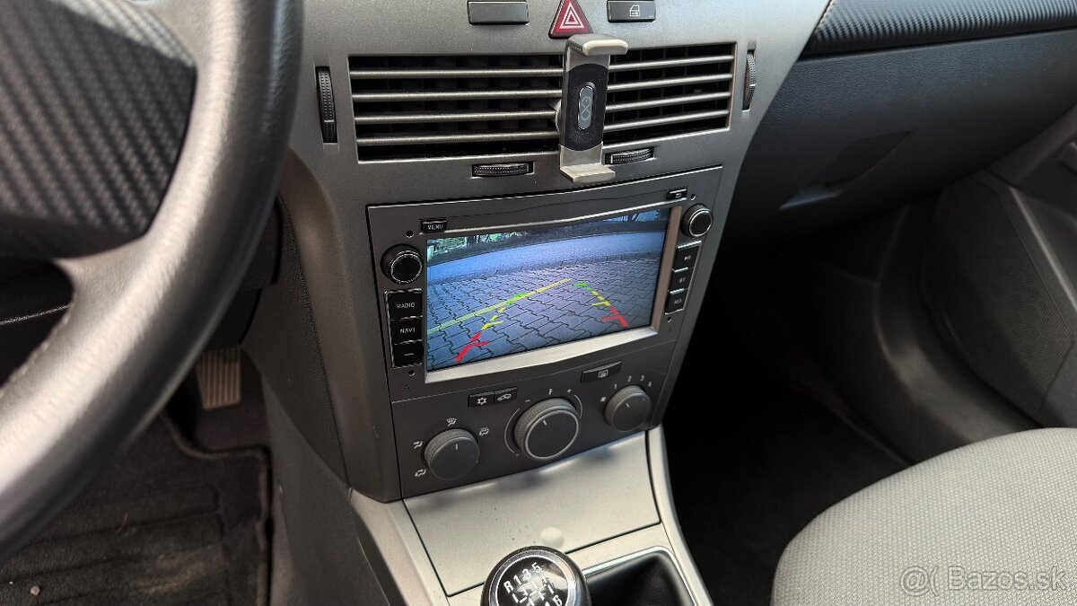 Opel Astra H Combi - 11