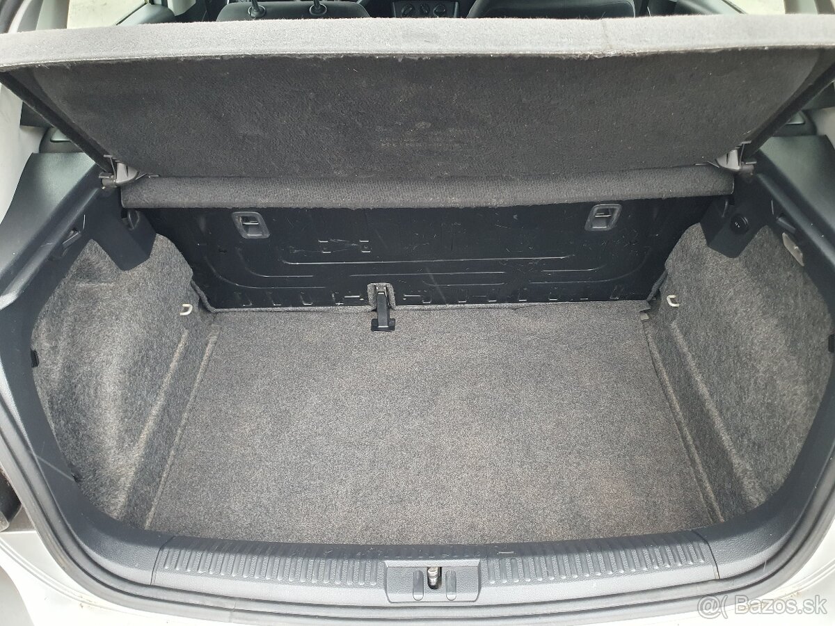 Volkswagen Polo 1.6 TDI Comfortline - 11