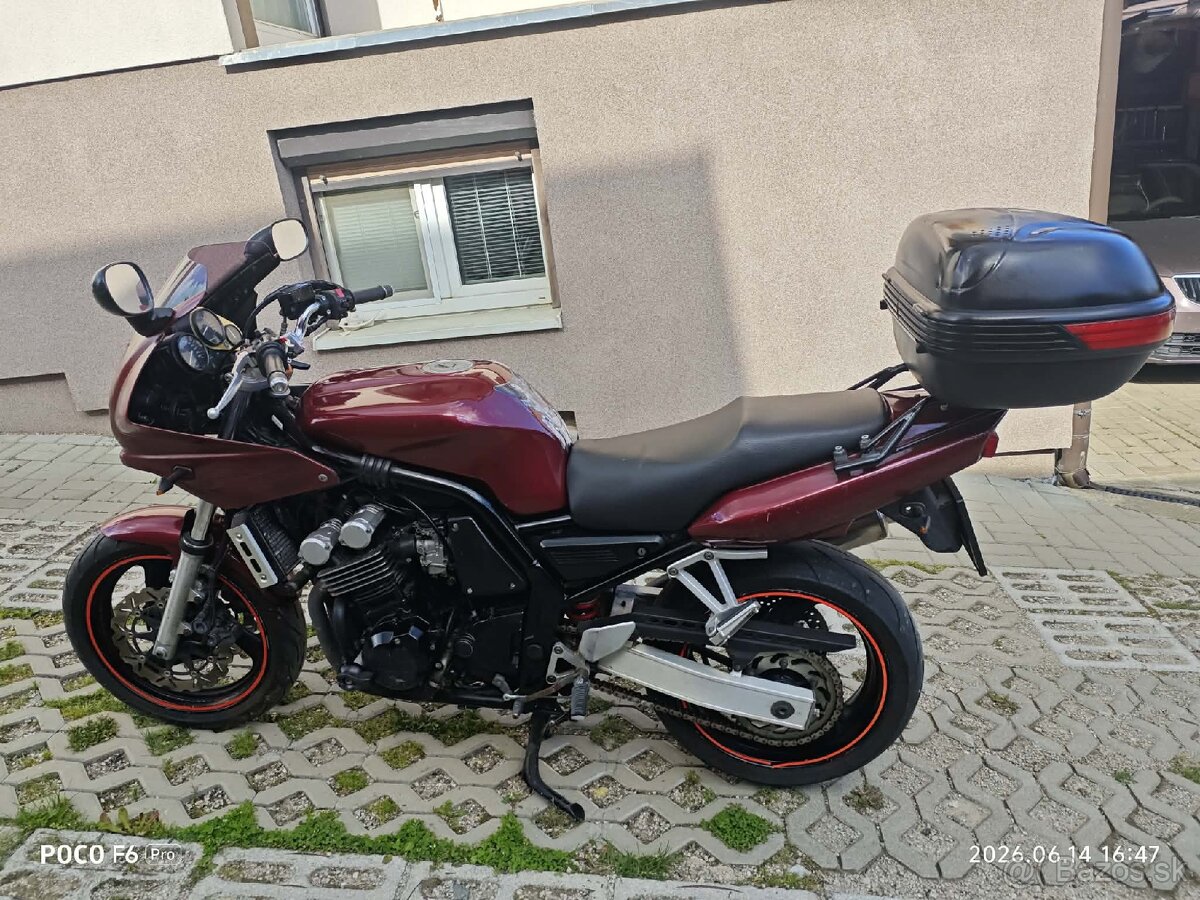 Yamaha Fazer - 11