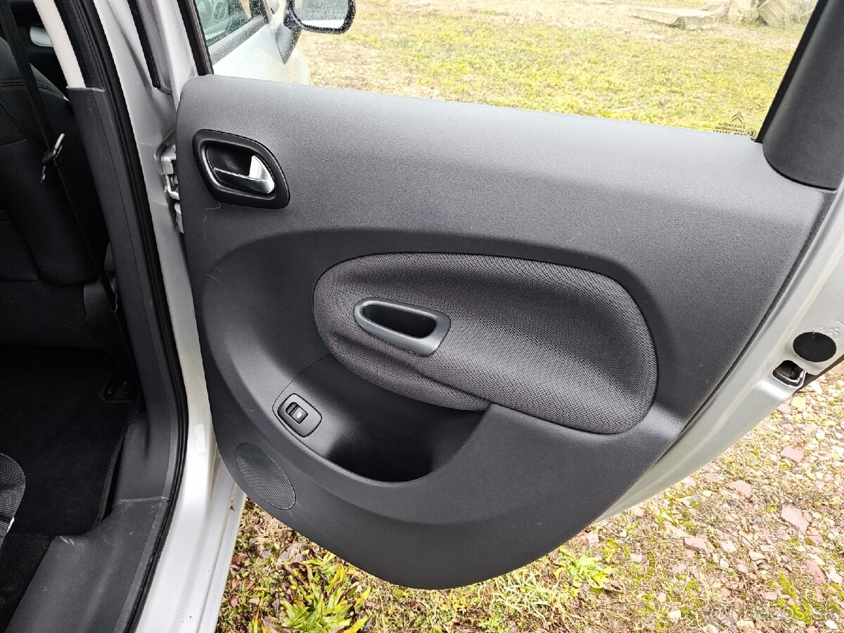 Citroen C3 Picasso 1,4benzín 77 000km r.v.2016 - 11