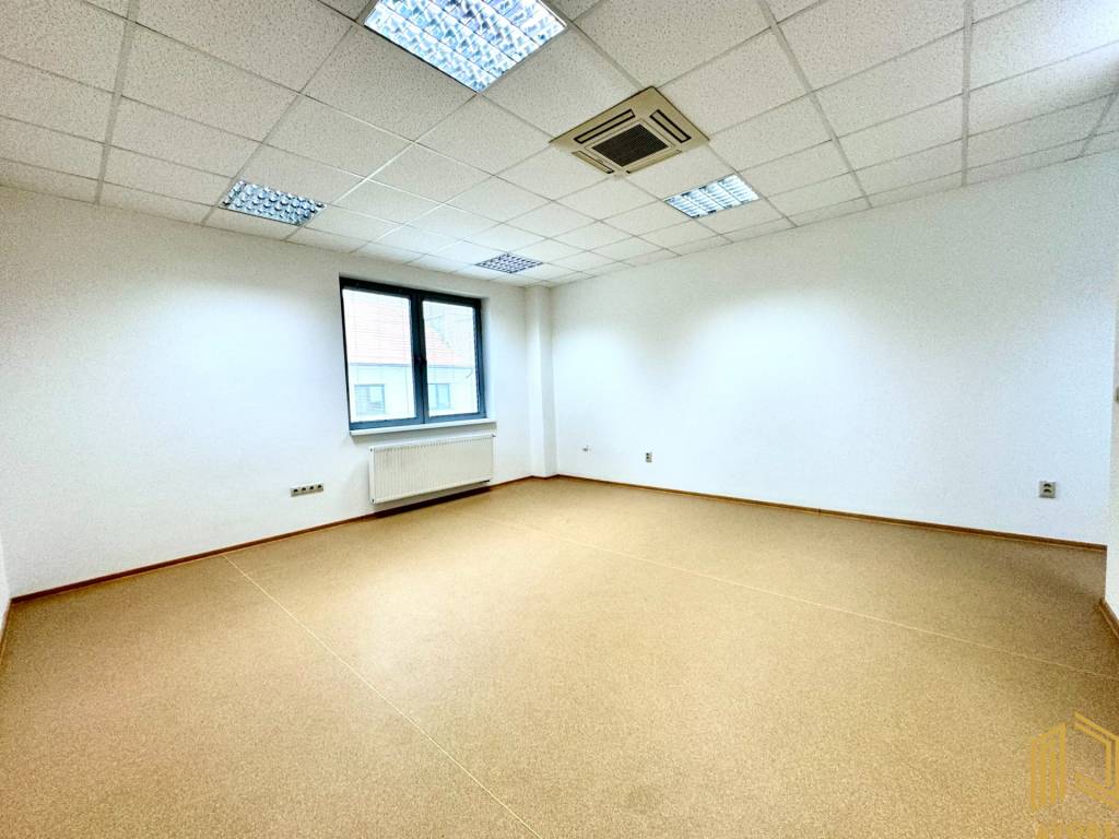 NA PRENÁJOM PRIESTORY PRE AMBULANCIU LEKÁRA, SENICA - 11