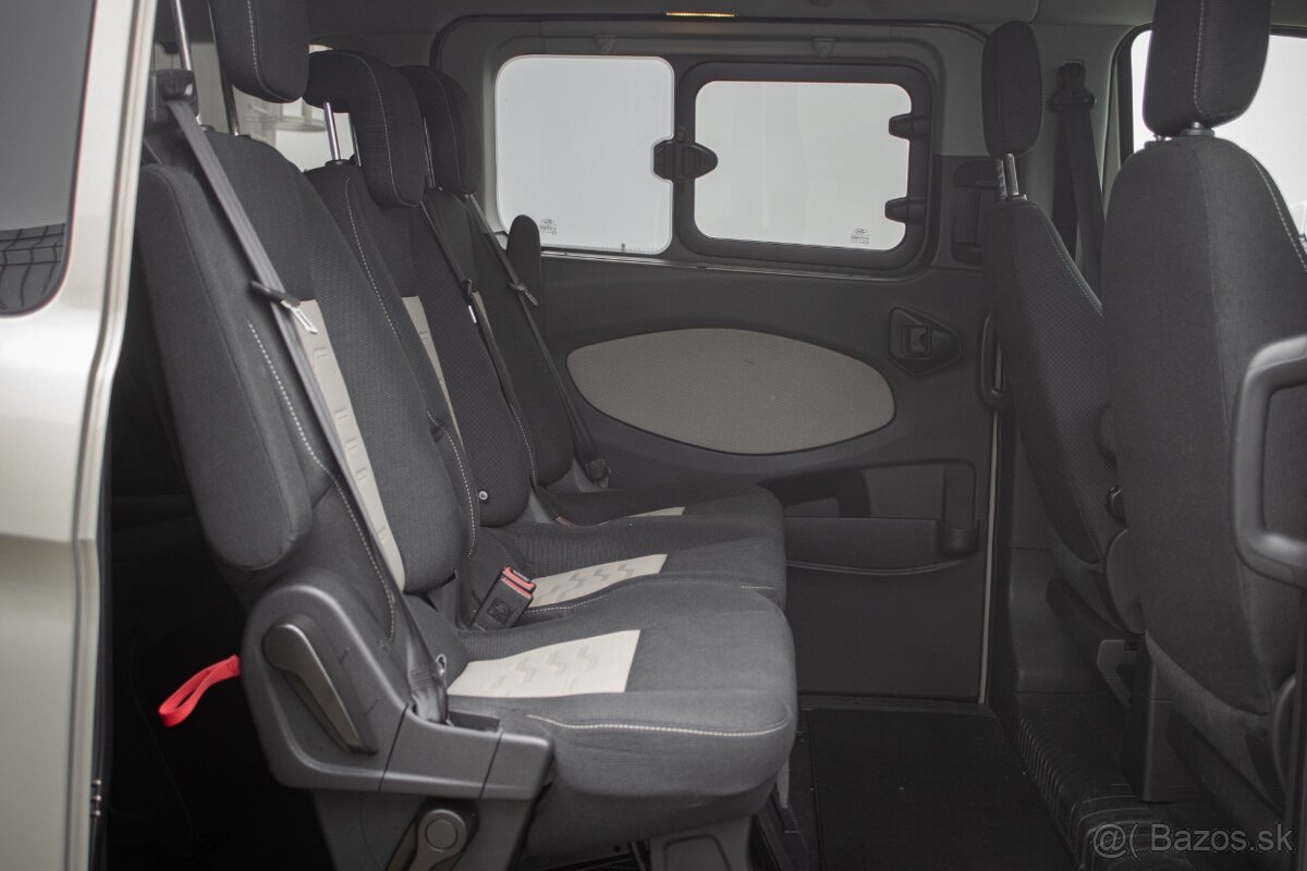 Ford Tourneo Custom 2.0 TDCI - 11