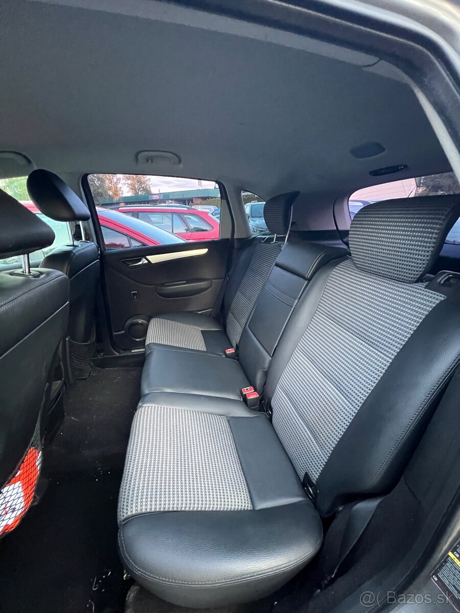 Mercedes-Benz B 180 W245 - 11