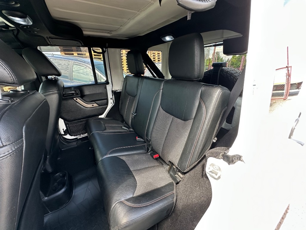 Jeep Wrangler Unlimited 75 Years Edition a/T - 11