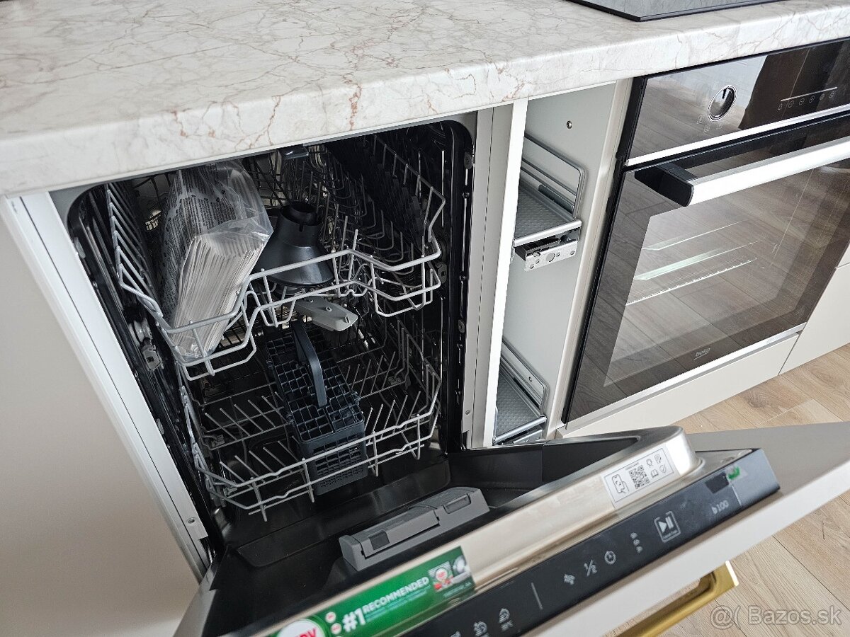 Exkluzívny 1+kk + balkón + parkovanie - 11