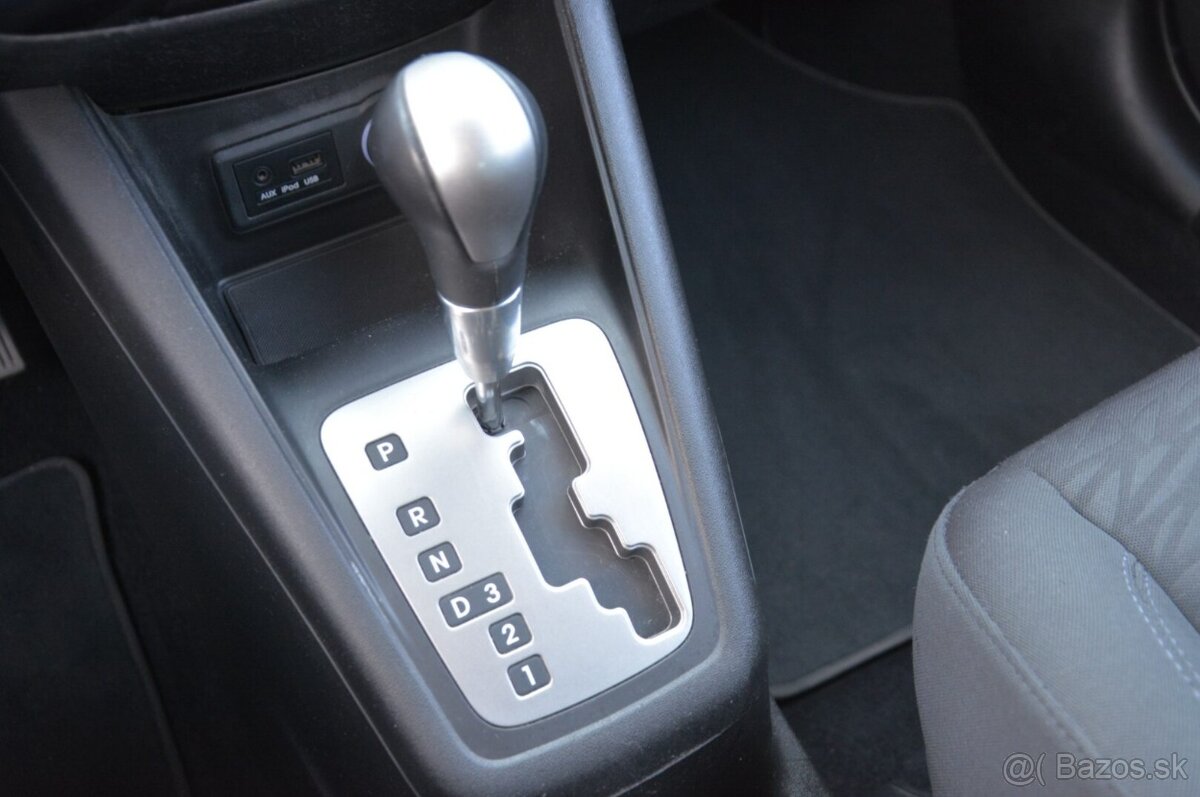 Hyundai ix20 1.60 benzín, automat, panoráma - 11