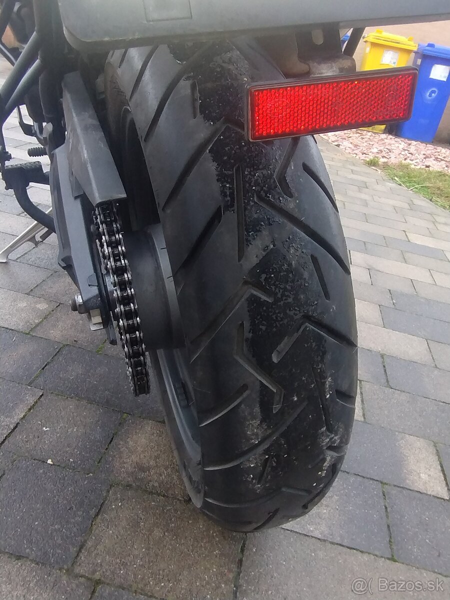 Triumph tiger 800 - 11