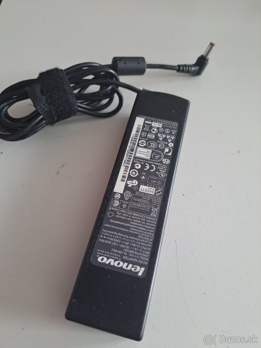 Zdroje adaptéry na notebooky jeden kus 10€ - 11